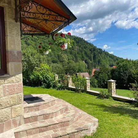 Ferienwohnung Underhill Jaremtsche Exterior foto