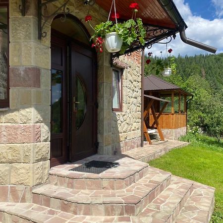 Ferienwohnung Underhill Jaremtsche Exterior foto